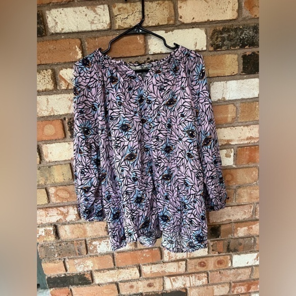 Tucker classic  Silk Blouse in Eyeweb - NWT